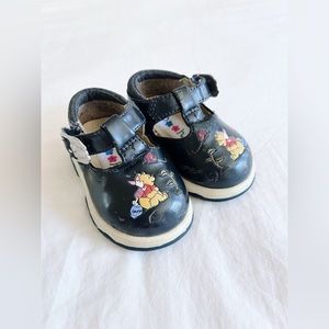 Disney Vintage Winnie the Pooh Mary Jane Shoes - Size 1W Baby